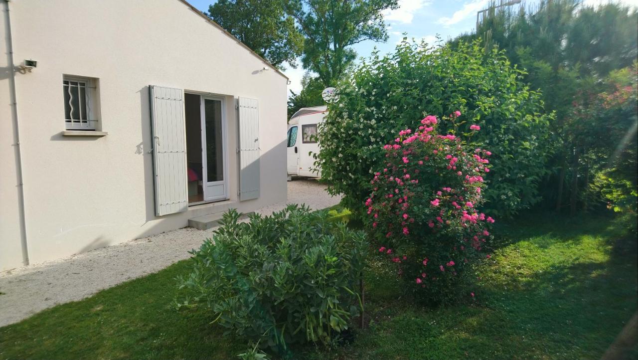 Bed and Breakfast Les Lavateres Hiers-Brouage Exterior foto